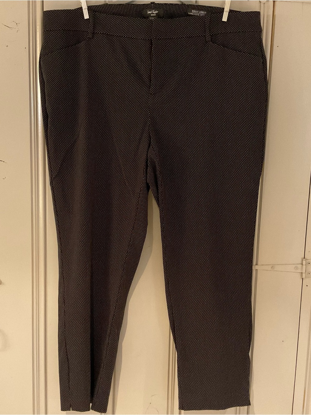 Lord & Taylor Woman Black Microdot Pull-On Ankle Pants